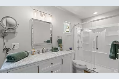 2236 Valdes Court, Santa Rosa, CA 95403 - Photo 14