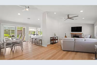2236 Valdes Court, Santa Rosa, CA 95403 - Photo 2