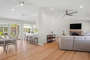 2236 Valdes Ct, Santa Rosa, CA 95403 - Photo 2