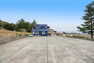 129 Lower Pacific Dr, Shelter Cove, CA 95589 - Photo 72