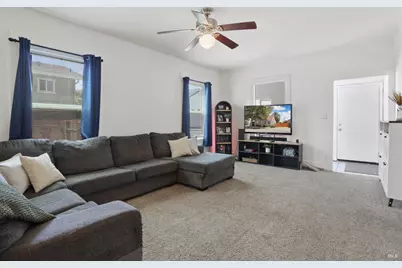 428 Montezuma Street, Rio Vista, CA 94571 - Photo 6
