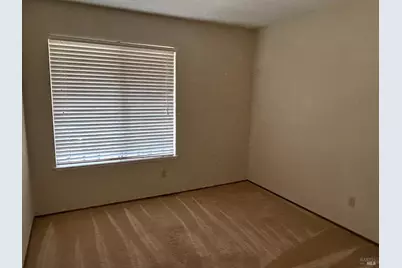 1520 Woodcreek Drive, Fairfield, CA 94534 - Photo 14