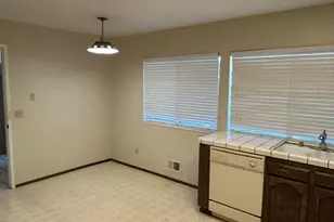1520 Woodcreek Dr, Fairfield, CA 94534 - Photo 4