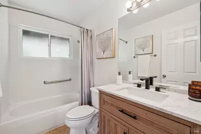 883 Magnolia Avenue, Larkspur, CA 94939 - Photo 36