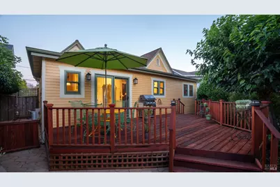 614 E Street, Petaluma, CA 94952 - Photo 26