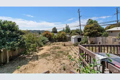 129 Hermosa Avenue, Vallejo, CA 94589 - Photo 18