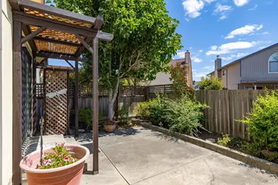 1409 Magnolia Avenue, Rohnert Park, CA 94928 - Photo 30