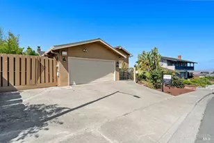 335 Skyline Dr, Vallejo, CA 94591 - Photo 2