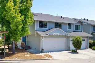 2 Pinewood Ln, Novato, CA 94947 - Photo 2