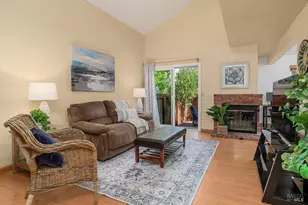 2 Pinewood Ln, Novato, CA 94947 - Photo 8
