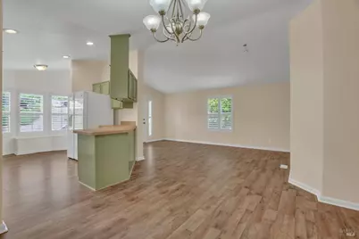 92 Karen Court, Vallejo, CA 94590 - Photo 6