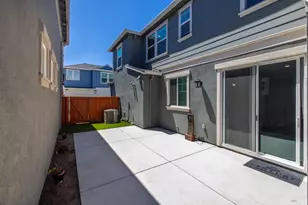 128 Clownfish St, Suisun City, CA 94585 - Photo 24