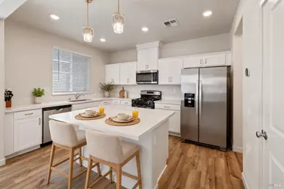 128 Clownfish Street, Suisun City, CA 94585 - Photo 4