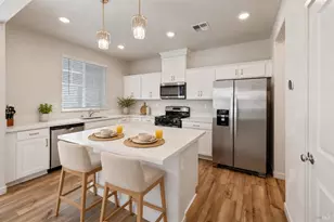128 Clownfish St, Suisun City, CA 94585 - Photo 4