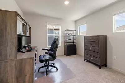 128 Clownfish Street, Suisun City, CA 94585 - Photo 18