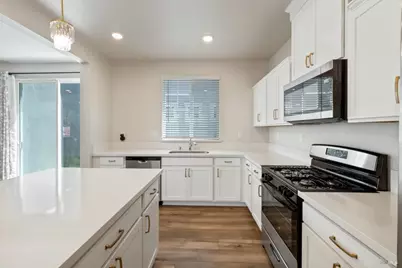 128 Clownfish Street, Suisun City, CA 94585 - Photo 6