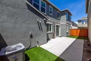 128 Clownfish St, Suisun City, CA 94585 - Photo 26
