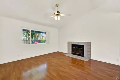 519 Crested Drive, Suisun City, CA 94585 - Photo 26