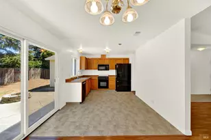 519 Crested Dr, Suisun City, CA 94585 - Photo 36