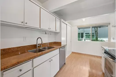 320 Via Casitas #111, Greenbrae, CA 94904 - Photo 12