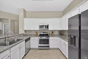625 Blossom Oak Ct, Vacaville, CA 95688 - Photo 18