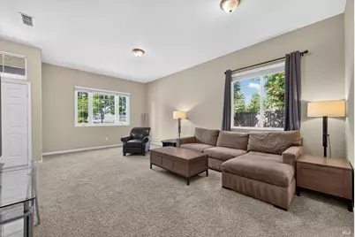 625 Blossom Oak Court, Vacaville, CA 95688 - Photo 8