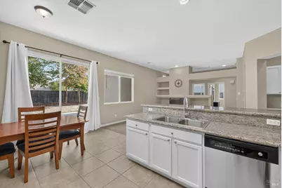 625 Blossom Oak Court, Vacaville, CA 95688 - Photo 22