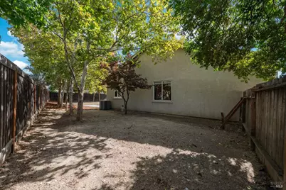625 Blossom Oak Court, Vacaville, CA 95688 - Photo 40