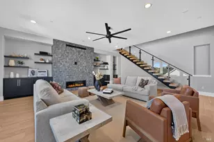 22 Oak Knoll Ct, Petaluma, CA 94952 - Photo 4