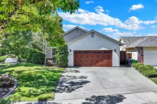 2138 Devonshire Dr, Napa, CA 94559 - Photo 2