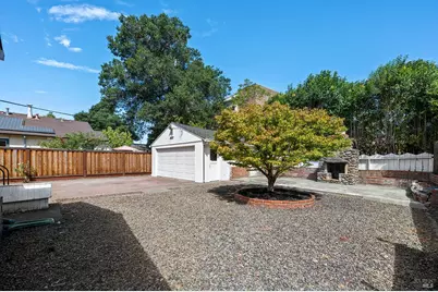 333 Lincoln Street, Santa Rosa, CA 95401 - Photo 14