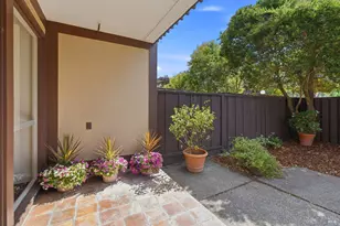 54 Surrey Ln, San Rafael, CA 94903 - Photo 20