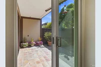 54 Surrey Lane, San Rafael, CA 94903 - Photo 18