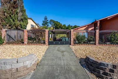 126 Parkhaven Drive, Vallejo, CA 94591 - Photo 2