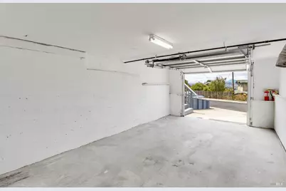 6013 Monterey Avenue, Richmond, CA 94805 - Photo 30