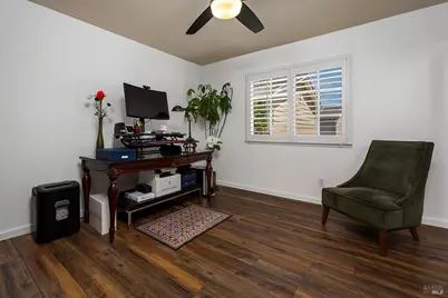 530 Entrada Drive #201, Novato, CA 94949 - Photo 18