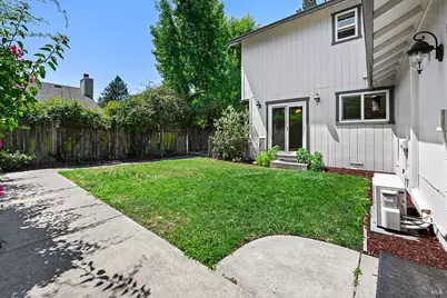 2266 Coventry Court, Santa Rosa, CA 95401 - Photo 14