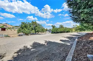 7517 English Hills Rd, Vacaville, CA 95688 - Photo 96