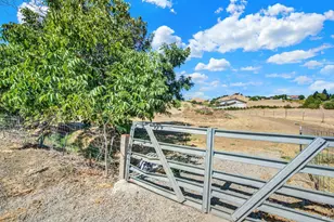 7517 English Hills Rd, Vacaville, CA 95688 - Photo 94