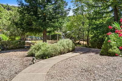 79 Village Circle, San Rafael, CA 94903 - Photo 30
