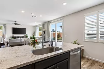 1025 Yateley Court, Vacaville, CA 95687 - Photo 16