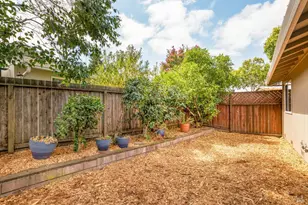 2486 Copperfield Dr, Santa Rosa, CA 95401 - Photo 24