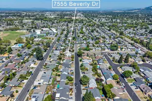 7555 Beverly Dr, Rohnert Park, CA 94928 - Photo 30