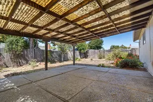 7555 Beverly Dr, Rohnert Park, CA 94928 - Photo 24