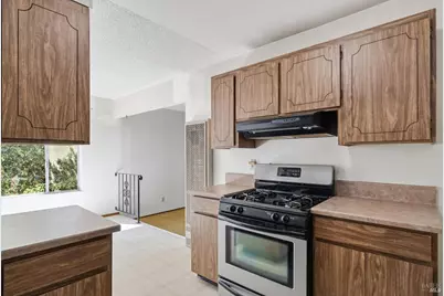 7555 Beverly Drive, Rohnert Park, CA 94928 - Photo 10
