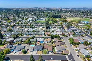 7555 Beverly Dr, Rohnert Park, CA 94928 - Photo 36