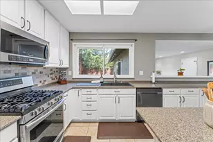 2850 Calaveras Dr, Fairfield, CA 94534 - Photo 14