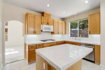 2140 Aspen Way, Antioch, CA 94509 - Photo 18