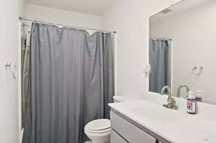 200 Island View Dr, Lakeport, CA 95453 - Photo 12