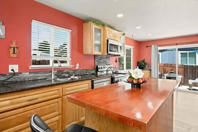 200 Island View Drive, Lakeport, CA 95453 - Photo 4